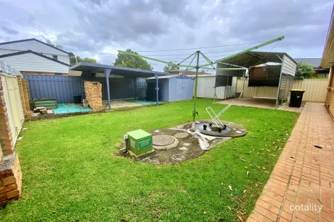 Property photo of 98 Willmington Road Luddenham NSW 2745