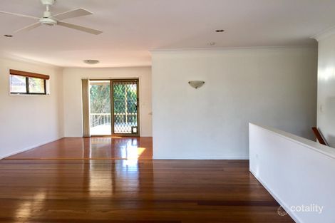 Property photo of 16 Kenora Street Mansfield QLD 4122