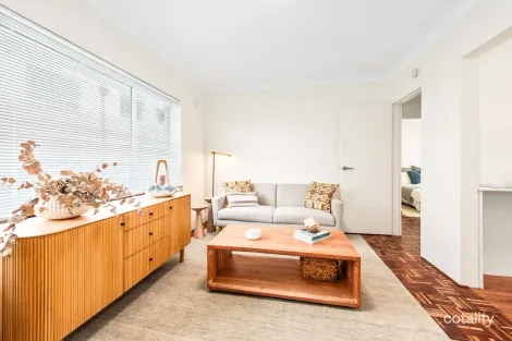 2/97 Queenscliff Rd, Queenscliff, NSW 2096