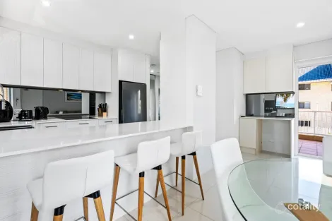 4/20 Chelsea Ave, Broadbeach, QLD 4218