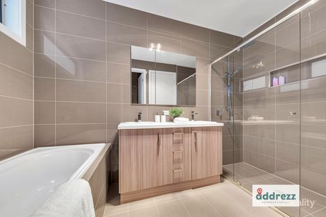 Property photo of 40 Connewara Crescent Clyde North VIC 3978