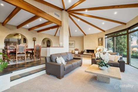 Property photo of 3 Maxine Court Lesmurdie WA 6076