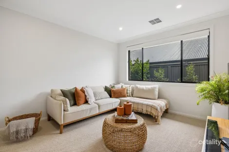 Property photo of 16 Corbin Road Mount Barker SA 5251