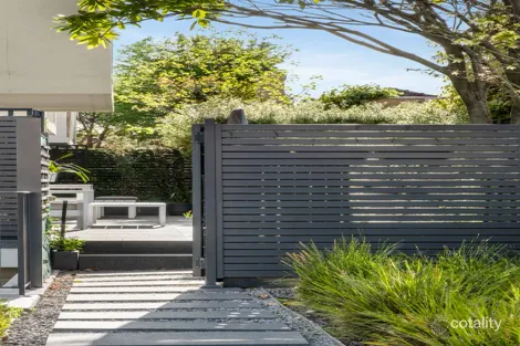 Property photo of 2/233 Burke Road Glen Iris VIC 3146