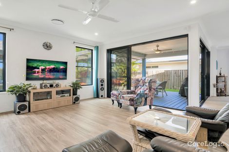 Property photo of 24 Grant Avenue Hope Island QLD 4212