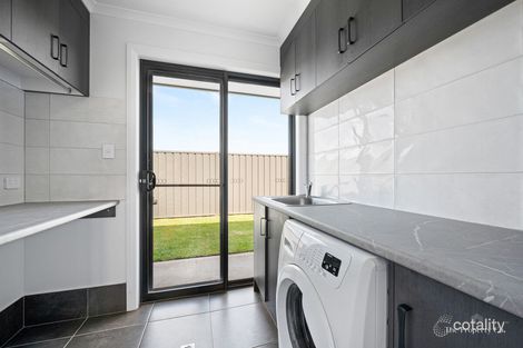 Property photo of 27 Lakes Park Drive Ob Flat SA 5291