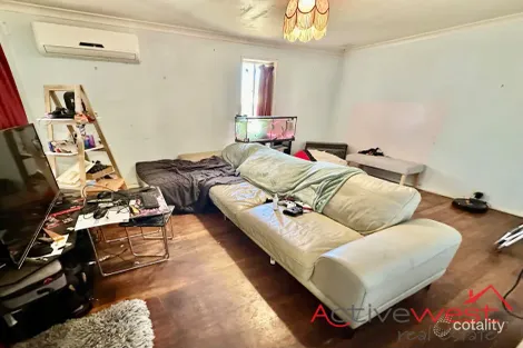 Property photo of 73 Kenny Crescent Rangeway WA 6530