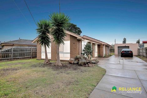 10 Falcon Dr, Melton, VIC 3337