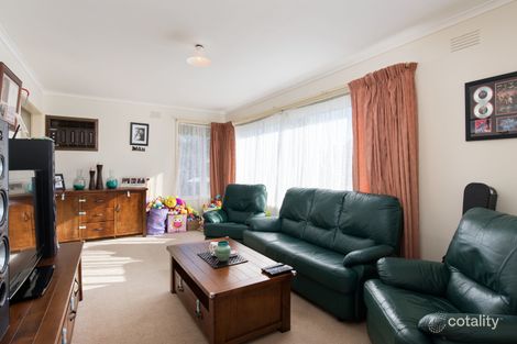 Property photo of 50 Greenslopes Drive Mooroolbark VIC 3138