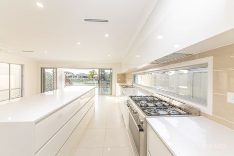 Property photo of 4B Coobowie Street Broadbeach Waters QLD 4218