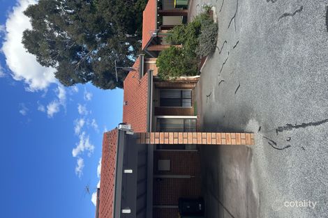 4/4 Chich Pl, Cannington, WA 6107