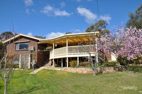 Property photo of 14 Kilby Crescent Weetangera ACT 2614