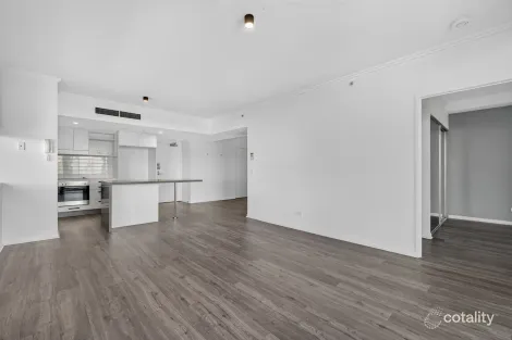 Property photo of 114/25-29 Surf Parade Broadbeach QLD 4218