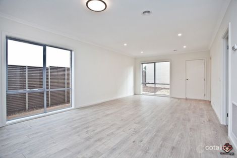 Property photo of 26 Brightside Walk Westmeadows VIC 3049