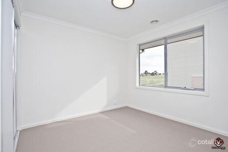 Property photo of 26 Brightside Walk Westmeadows VIC 3049