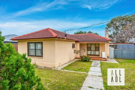 Property photo of 35 Clearview Crescent Clearview SA 5085
