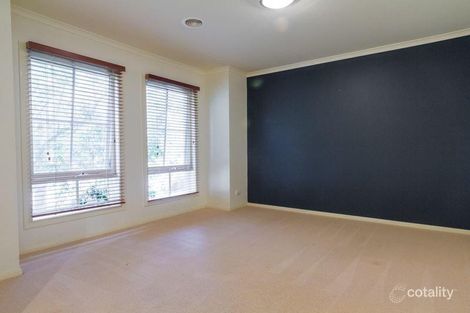 Property photo of 6 Jamie Court Pakenham VIC 3810