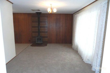 Property photo of 10 Pomroy Crescent Lyrup SA 5343