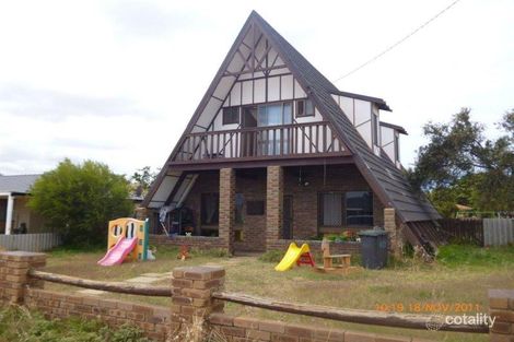 Property photo of 10 Devenish Street Utakarra WA 6530