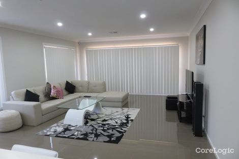 Property photo of 7 Kirby Way Oran Park NSW 2570