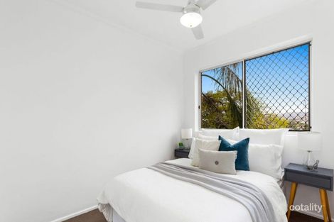 Property photo of 4/30 Windsor Road Red Hill QLD 4059