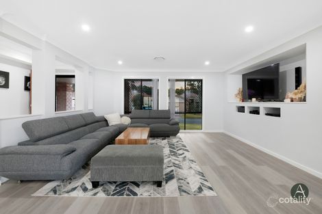 Property photo of 4 Boyer Street Pacific Pines QLD 4211