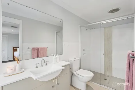 Property photo of 38 Karalee Street Wadalba NSW 2259