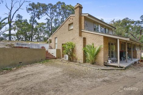 12 Fords Rd, Gruyere, VIC 3770