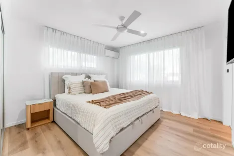 Property photo of 29 Sydney Street Labrador QLD 4215