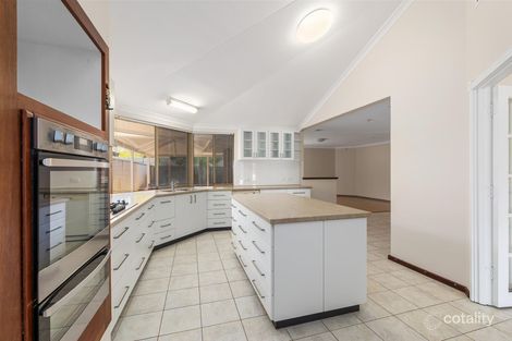 Property photo of 18 Brooke Gardens Bateman WA 6150