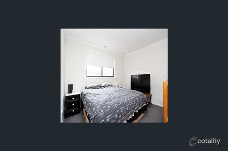 Property photo of 21 Redcliffe Parade Tarneit VIC 3029