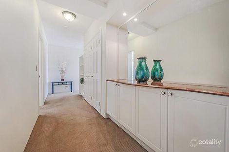 Property photo of 13/10 Park Avenue East Brisbane QLD 4169