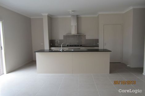 Property photo of 12 Waves Drive Point Cook VIC 3030