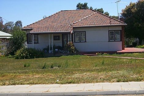 25 Strode Ave, Hamilton Hill, WA 6163