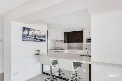 Property photo of 2002/1 Peak Avenue Main Beach QLD 4217