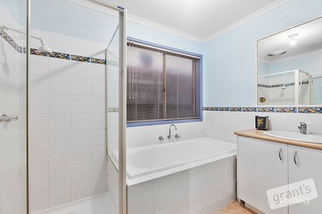 Property photo of 4A Eglinton Close Berwick VIC 3806
