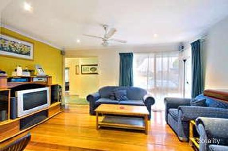 Property photo of 30 Kirribilli Avenue Keysborough VIC 3173