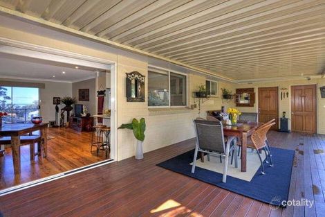 Property photo of 6 Donegal Road Berkeley Vale NSW 2261