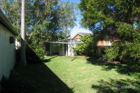 Property photo of 11 Faymax Street Pelican NSW 2281