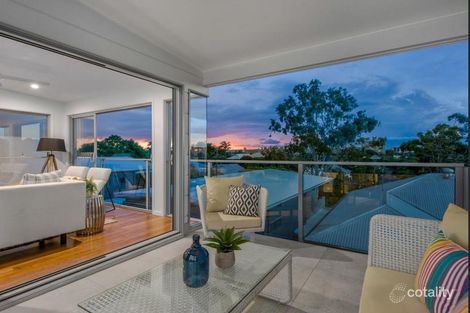 Property photo of 2/47 Thackeray Street Norman Park QLD 4170