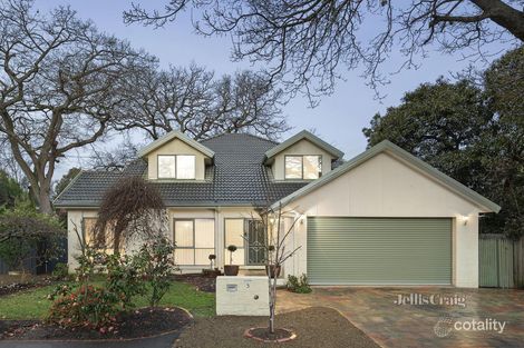 Property photo of 3 The Oaks Croydon VIC 3136