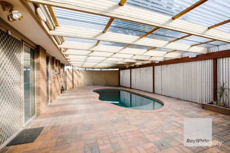 Property photo of 7 Linden Court Taylors Lakes VIC 3038