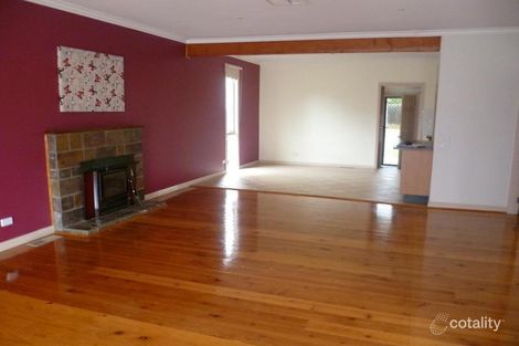 Property photo of 10 Millbank Drive Deer Park VIC 3023