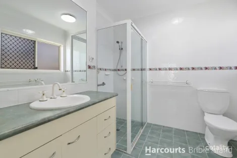 Property photo of 126 Voyagers Drive Banksia Beach QLD 4507