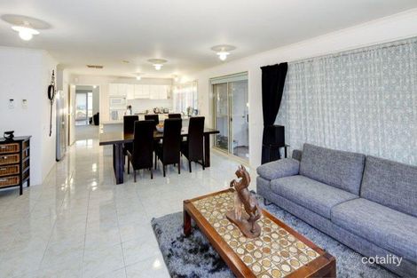 Property photo of 80 Quail Way Rowville VIC 3178