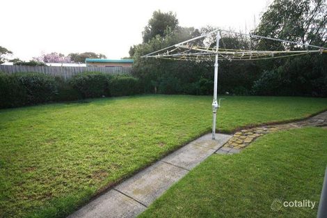 Property photo of 22 Valepark Crescent Cranbourne VIC 3977