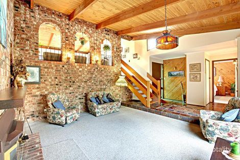 Property photo of 25 Quamby Road Ringwood North VIC 3134