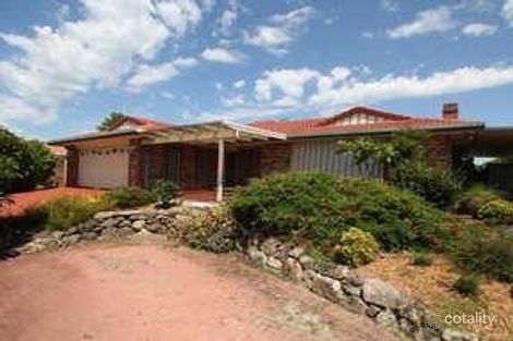 Property photo of 28 Corringle Close Helensvale QLD 4212