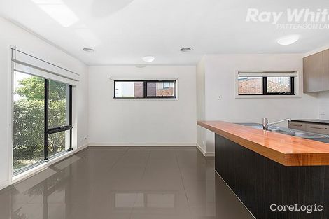 Property photo of 4 Dresden Drive Waterways VIC 3195
