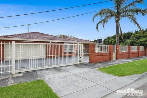 1/8 Mclennan St, Eumemmerring, VIC 3177